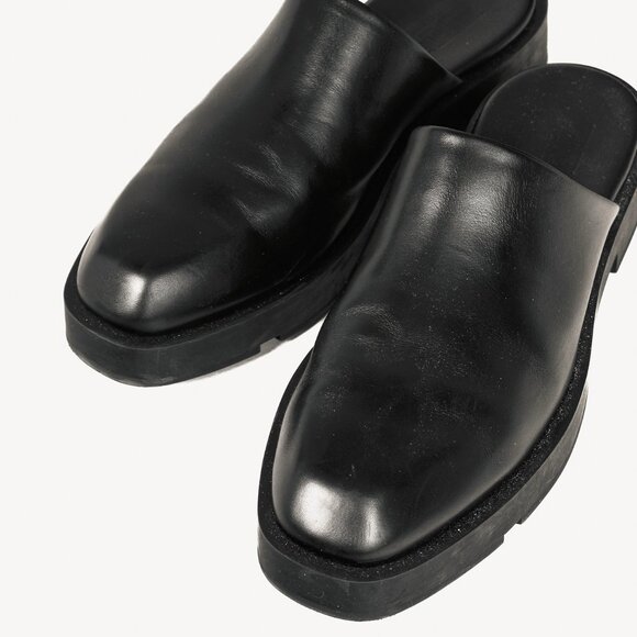 Givenchy Black Calf Leather Squared Show Backless Loafers - Picture 6 of 11